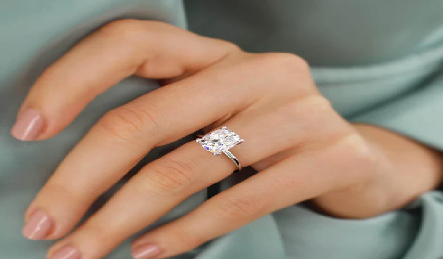 Uttoxeter’s Unveiling: Manchester’s Unveiled Engagement Rings